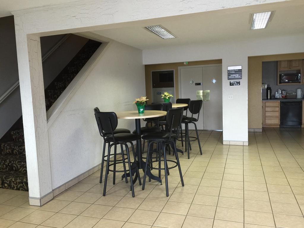 Americas Best Value Inn & Suites - Bluffton Eksteriør billede