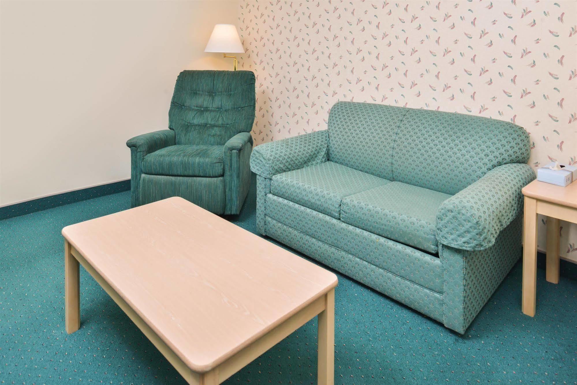 Americas Best Value Inn & Suites - Bluffton Eksteriør billede